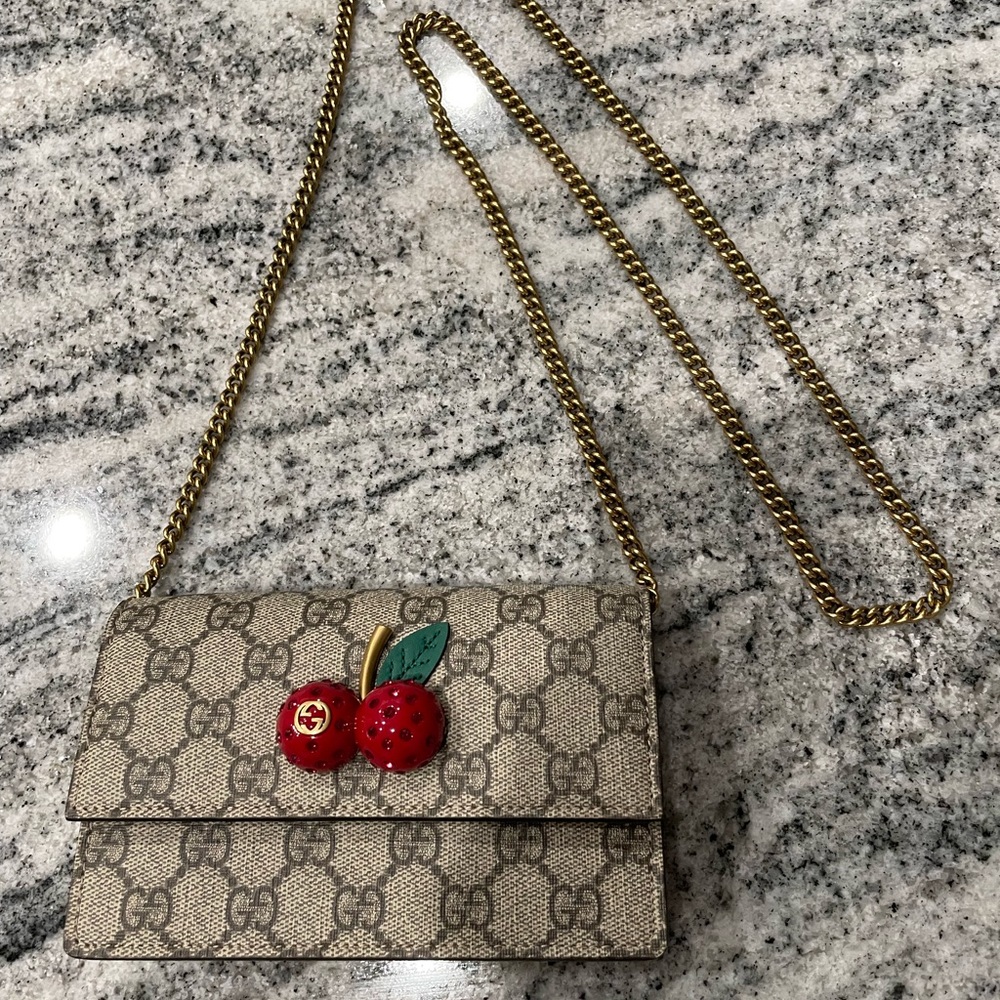 GG Supreme mini bag with cherries Authentic 100% comes with dust bag and box.